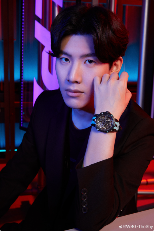 以及通过媒 以及通过媒