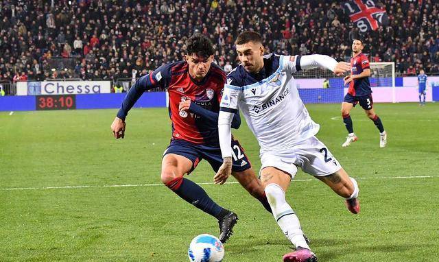 她的团队立 她的团队立