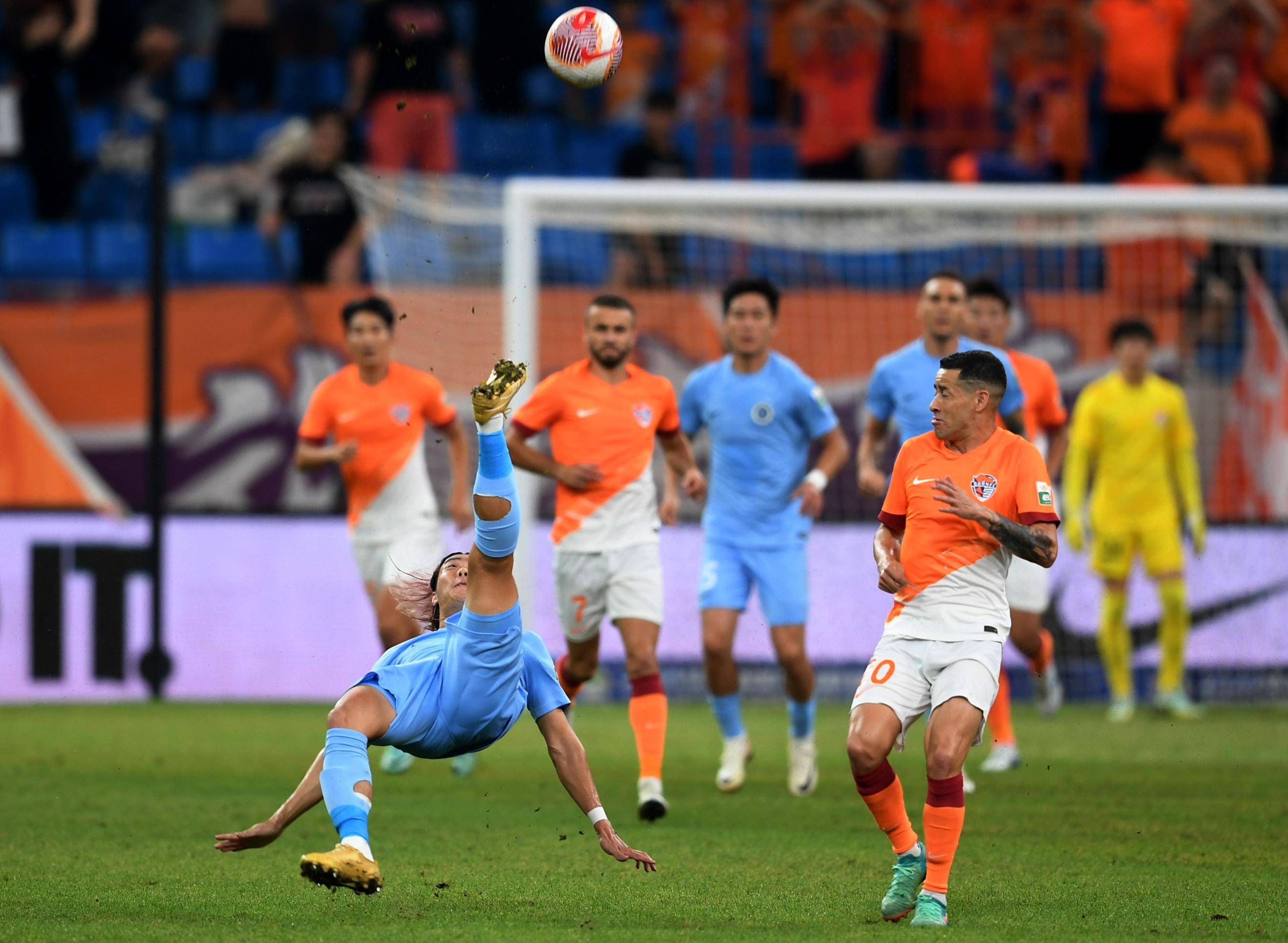 斯顿维拉的 斯顿维拉的