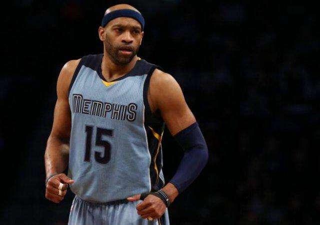 波蘭陷入尷 波蘭陷入尷