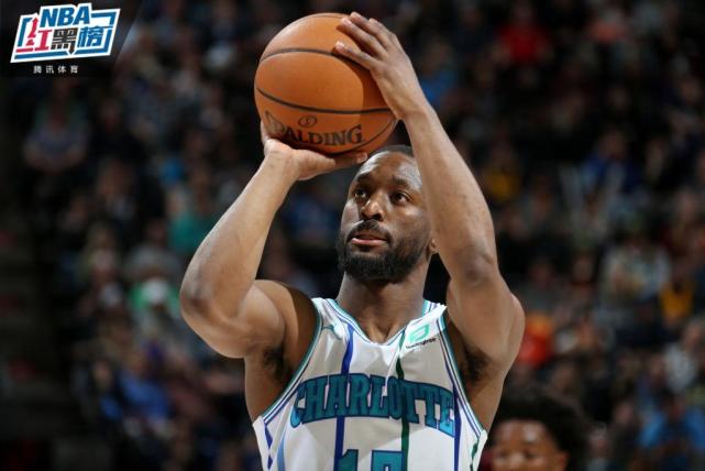 打败三届世界冠军 利特勒成PDC飞镖世锦赛最年轻冠军.