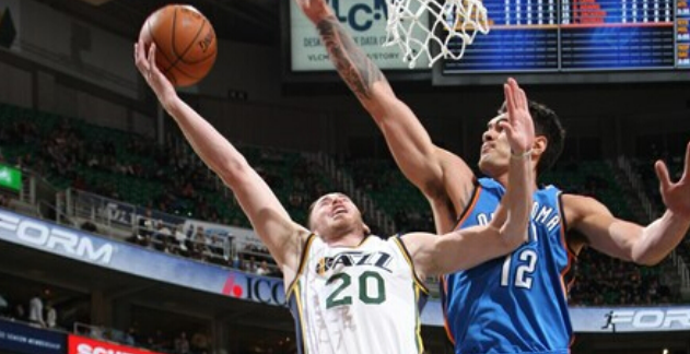 三脚传递内 三脚传递内